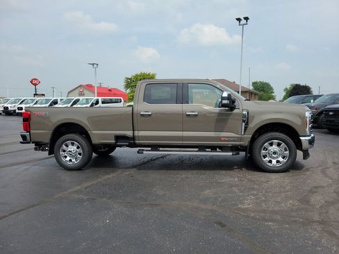 New 2026 Ford F350 Lariat w/ Lariat Premium Package AWD/4WD image 3