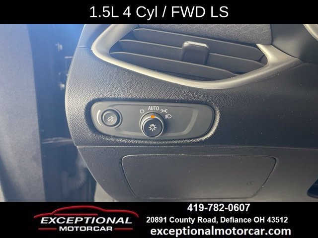Used 2022 Chevrolet Malibu LS FWD image 36