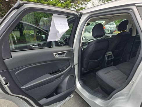 Used 2019 Ford Edge SEL AWD/4WD image 9