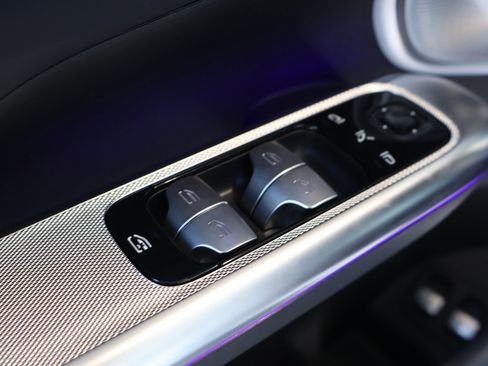 New 2025 Mercedes-Benz GLC 63 AMG S image 12