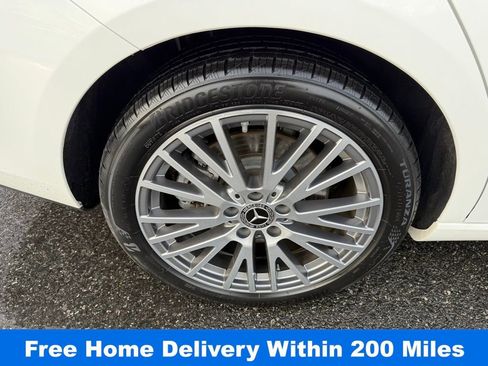 Used 2025 Mercedes-Benz CLA 250 4MATIC image 13
