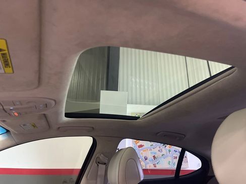 Used 2021 Genesis G70 2.0T w/ Prestige Package image 29