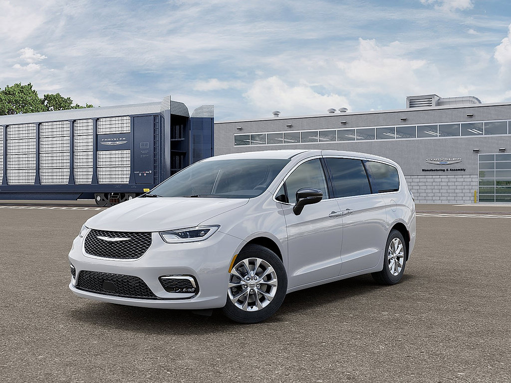 New 2026 Chrysler Pacifica Select AWD/4WD image 1