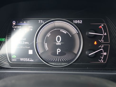 Used 2021 Lexus UX 250h w/ Accessory Package (Z1) AWD/4WD image 18