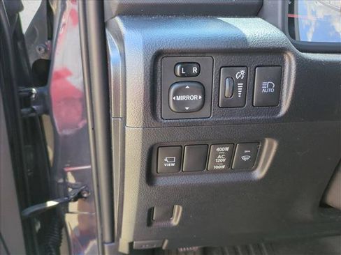 Used 2024 Toyota 4Runner Limited AWD/4WD image 13