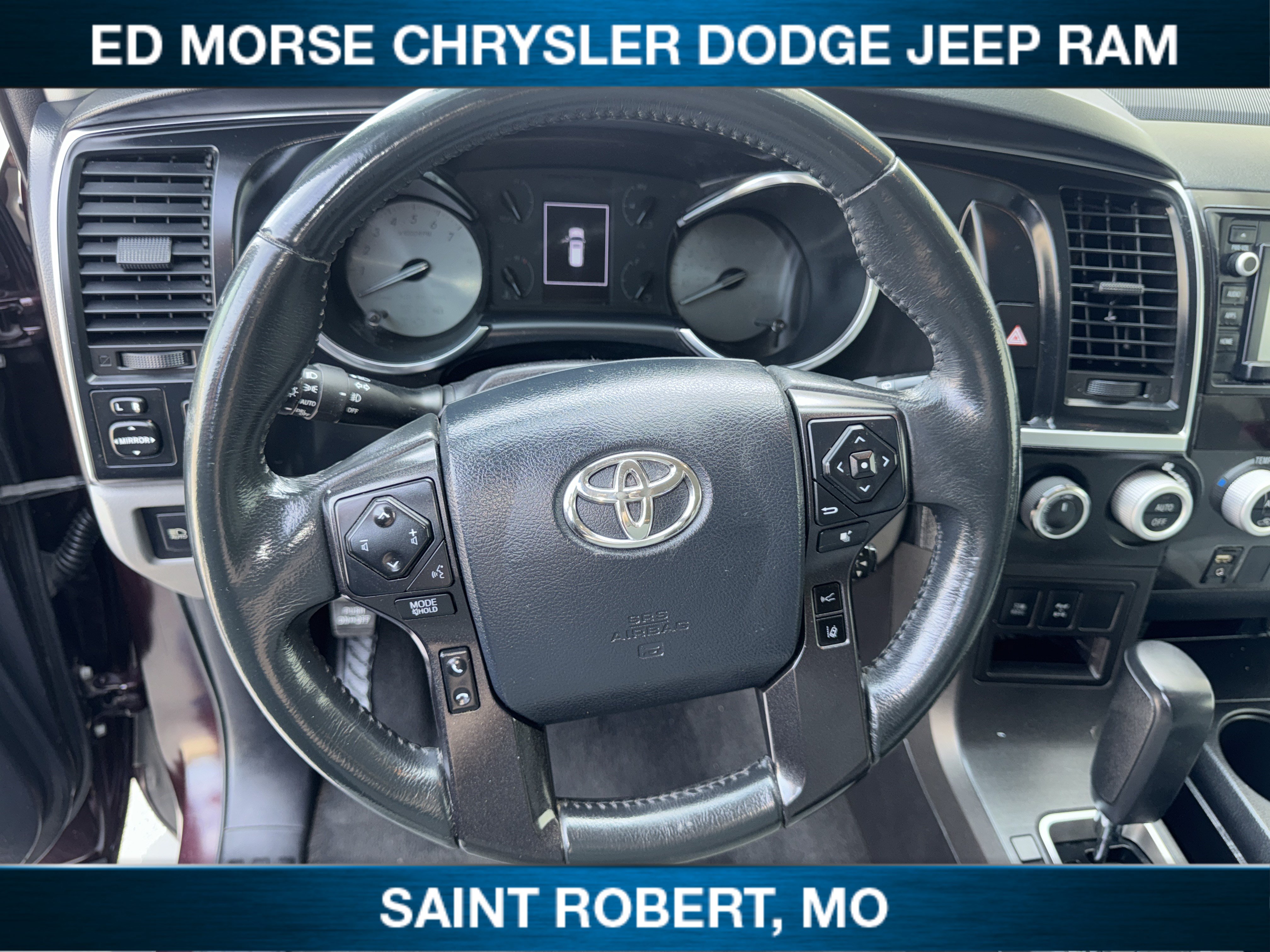 Used 2019 Toyota Sequoia SR5 AWD/4WD image 24