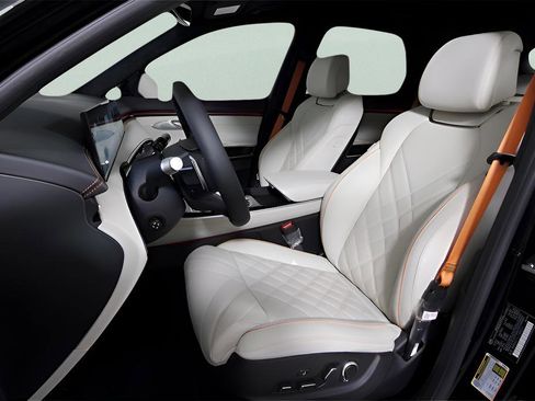 New 2026 Genesis GV70 3.5T Sport Prestige AWD/4WD image 26