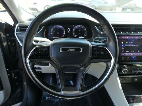 Used 2021 Jeep Grand Cherokee L Overland w/ Luxury Tech Group IV image 18