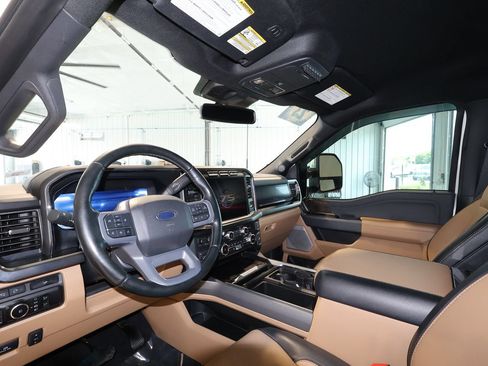 Used 2023 Ford F350 Lariat w/ Chrome Package AWD/4WD image 9