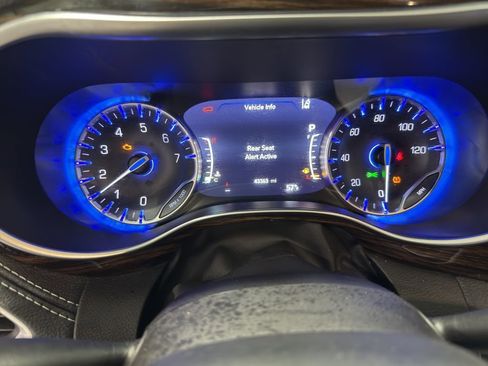 Used 2024 Chrysler Pacifica Limited w/ Trailer Tow Group image 20