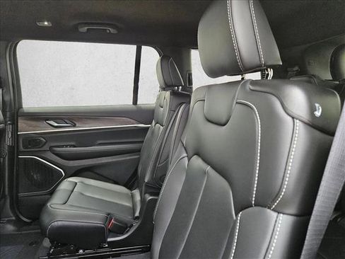 New 2026 Jeep Grand Cherokee L Limited RWD image 16