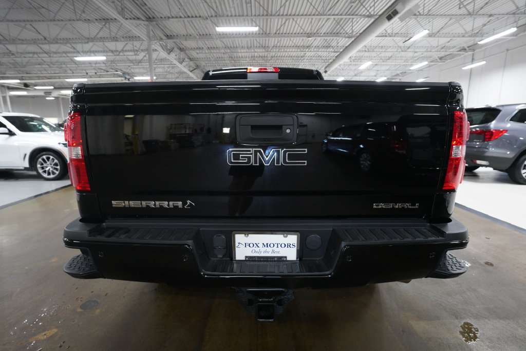 Used 2016 GMC Sierra 2500 Denali w/ Driver Alert Package AWD/4WD image 24