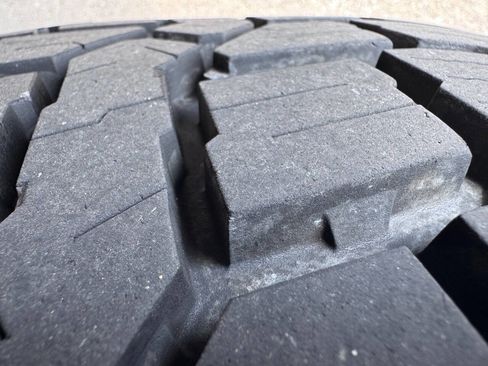 Used 2017 Ford F150 XLT w/ Equipment Group 302A Luxury image 7