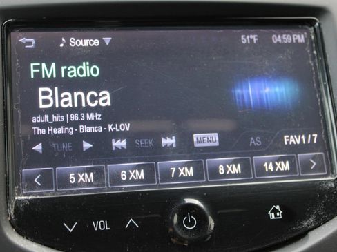 Used 2015 Chevrolet Trax LT w/ LT Sun and Sound Package image 29