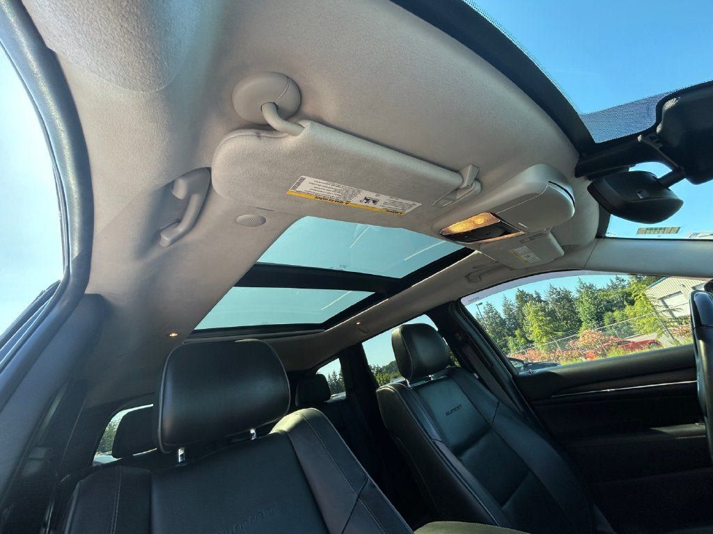 Used 2019 Jeep Grand Cherokee Summit w/ Platinum Series Group AWD/4WD image 28
