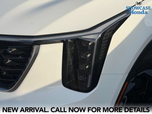 Used 2025 Kia Sorento EX w/ EX Panoramic Sunroof Package FWD image 11