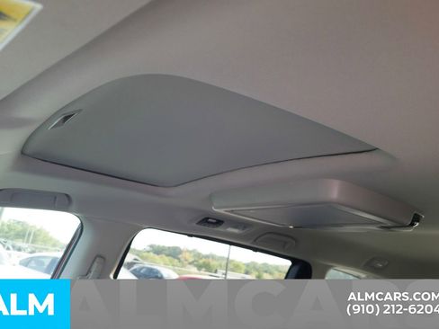 Used 2025 Honda Odyssey Elite image 18