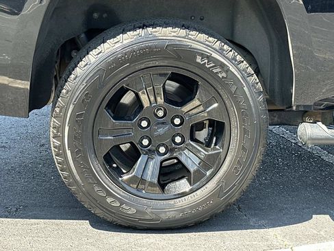 Used 2017 Chevrolet Tahoe LT AWD/4WD image 9