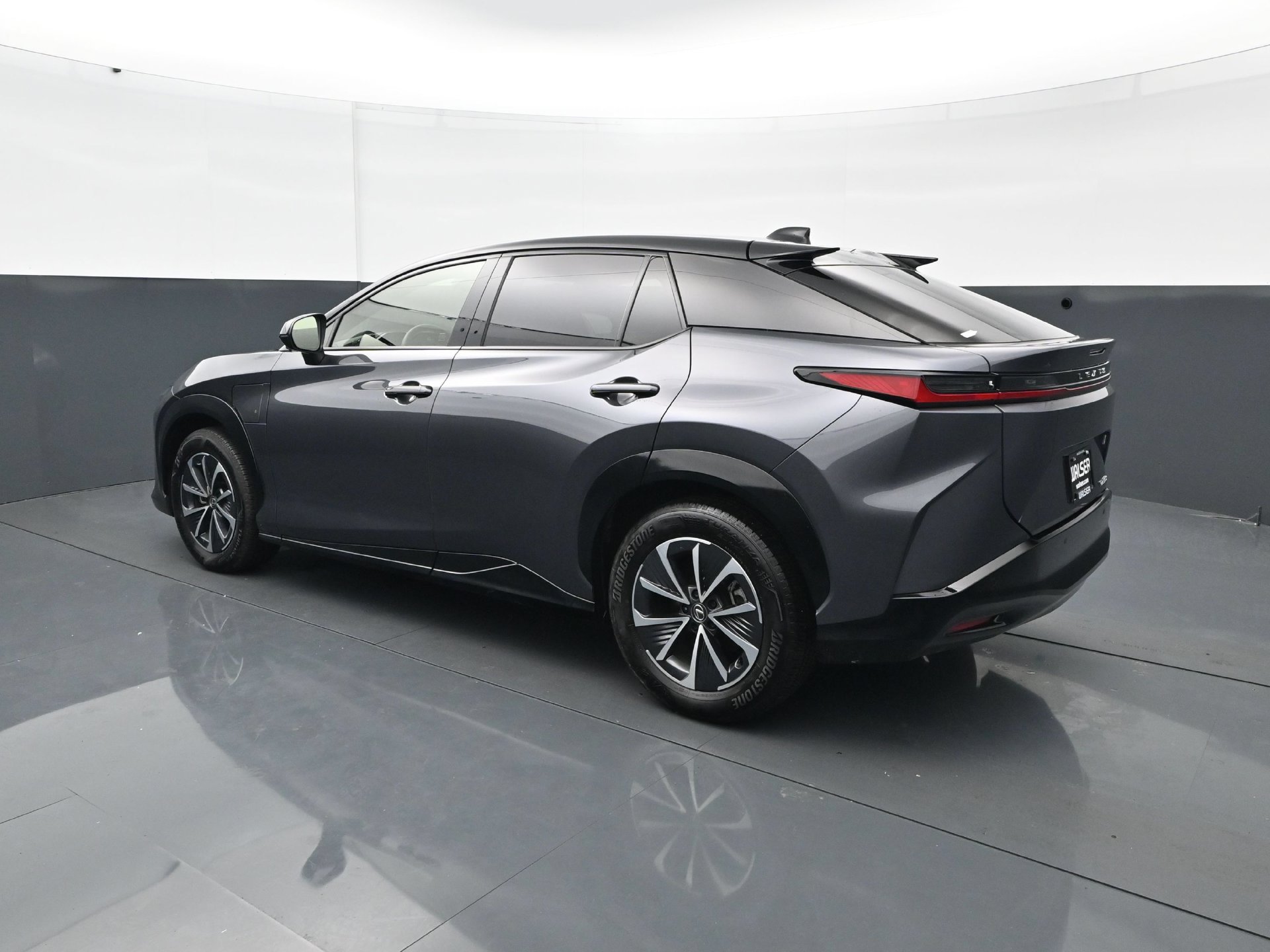Used 2025 Lexus RZ 300e w/ Accessory Package (2T) FWD image 4
