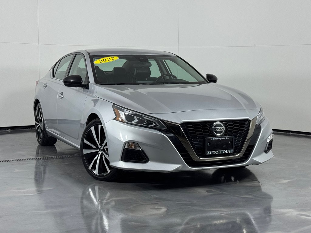Used 2022 Nissan Altima 2.5 SR FWD image 2