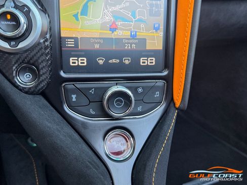 Used 2022 McLaren 720S Spider image 21