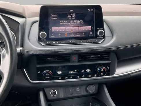 Certified 2023 Nissan Rogue SV w/ SV Premium B Package FWD image 7