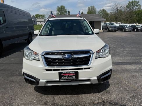 Used 2018 Subaru Forester 2.5i Premium w/ All-Weather Package image 3
