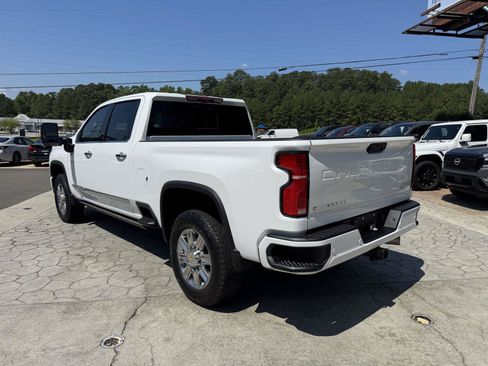 Used 2026 Chevrolet Silverado 2500 High Country w/ Technology Package AWD/4WD image 11