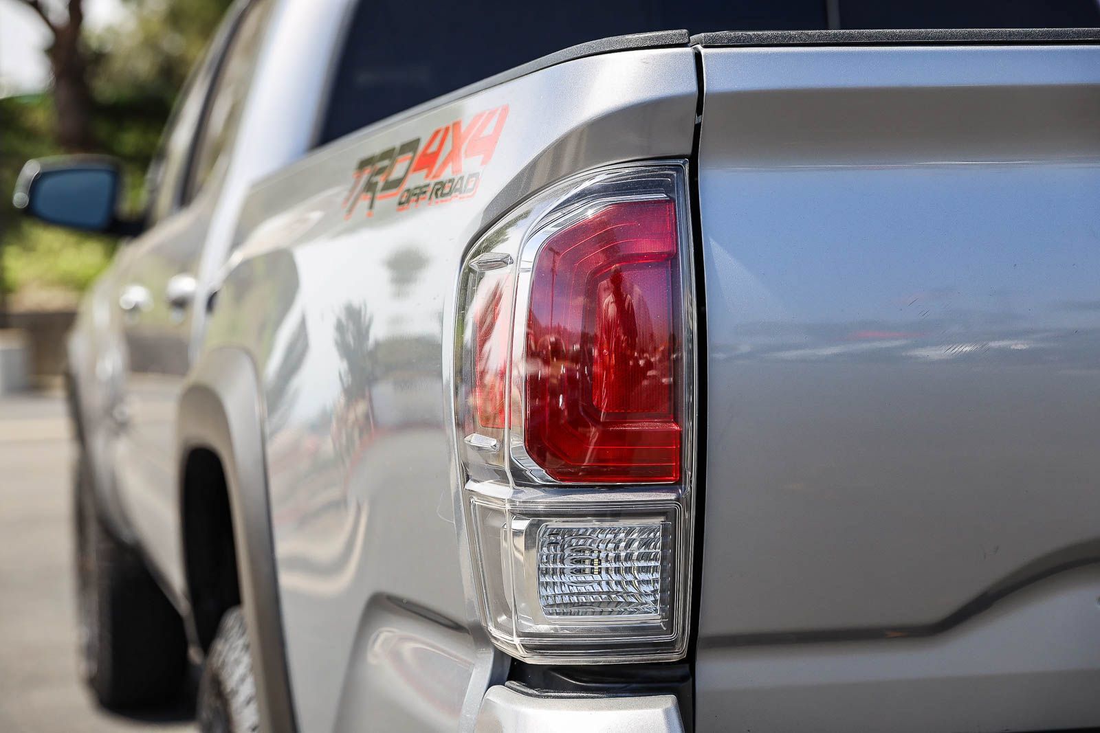 Used 2021 Toyota Tacoma TRD Off-Road w/ Technology Package AWD/4WD image 8