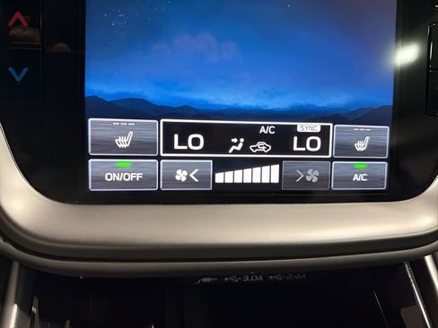 Used 2025 Subaru Outback Onyx Edition XT image 22