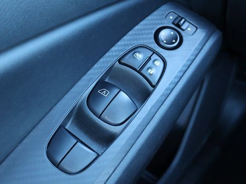 Used 2024 Nissan Altima 2.5 SV image 16