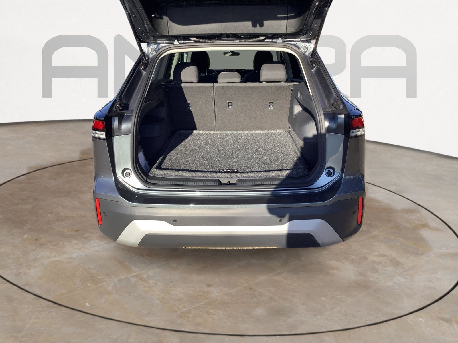 New 2026 Volkswagen Tiguan S FWD image 10