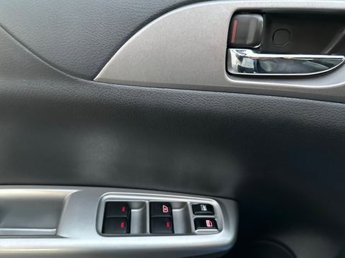 Used 2009 Subaru Impreza WRX STI image 11