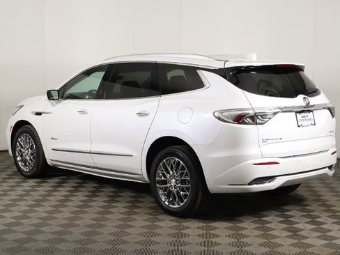 Used 2023 Buick Enclave Avenir w/ Avenir Technology Package image 15