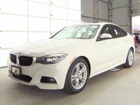 Used 2018 BMW 340i Gran Turismo xDrive w/ Premium Package image 4