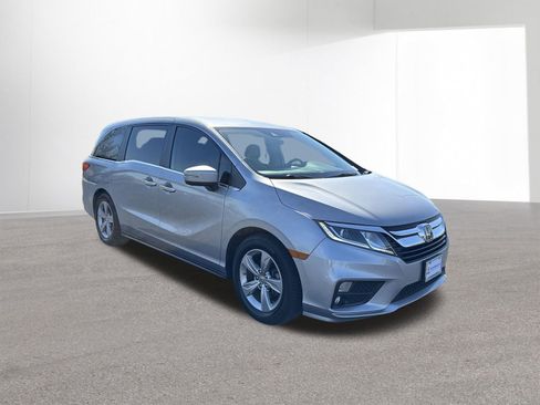 Used 2018 Honda Odyssey EX image 2