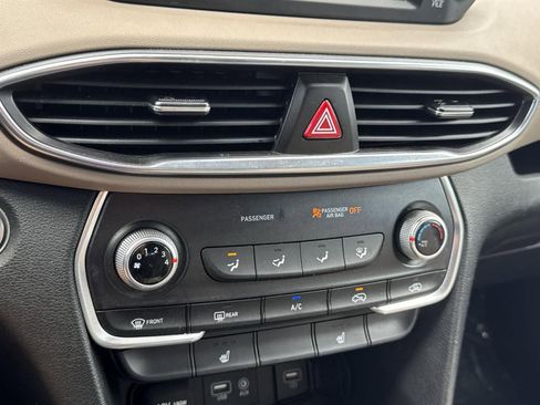 Used 2019 Hyundai Santa Fe SEL image 12
