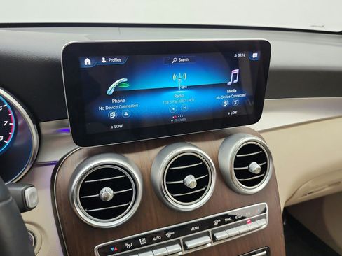 Used 2021 Mercedes-Benz GLC 300 image 10