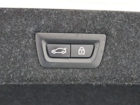 Used 2019 BMW 530i w/ Convenience Package RWD image 37