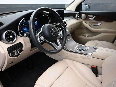 Used 2021 Mercedes-Benz GLC 300 image 18