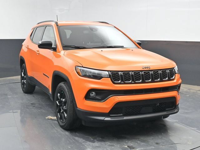 Used 2026 Jeep Compass Latitude AWD/4WD image 33