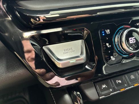 Used 2024 GMC Sierra 1500 AT4X image 25