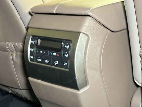 Used 2023 Lexus GX 460 Premium w/ Premium Package AWD/4WD image 14