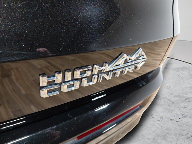 Used 2026 Chevrolet Traverse High Country w/ LPO, Floor Liner Package AWD/4WD image 11