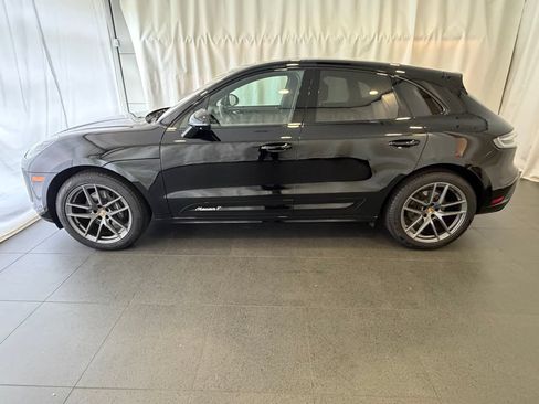 Used 2025 Porsche Macan Turbo AWD/4WD image 2