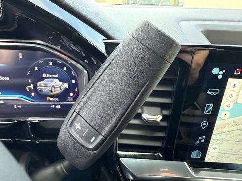 Used 2025 Chevrolet Silverado 1500 LT w/ Z71 Off-Road Package image 31