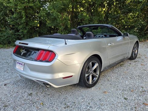 Used 2015 Ford Mustang Convertible w/ Equipment Group 051A RWD image 5