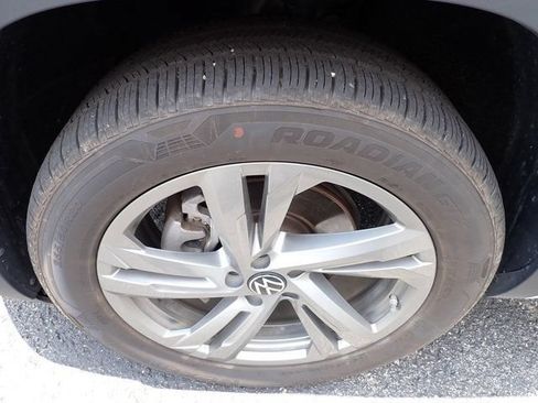 Used 2024 Volkswagen Atlas Cross Sport SEL R-Line AWD/4WD image 10