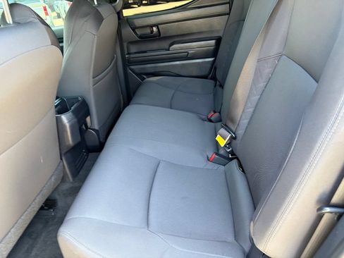 Certified 2025 Toyota Tacoma SR5 AWD/4WD image 21