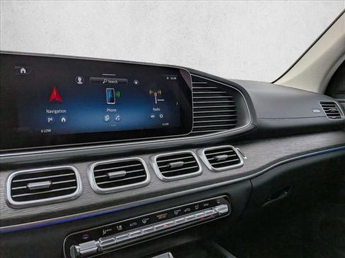 New 2026 Mercedes-Benz GLS 450 4MATIC image 13